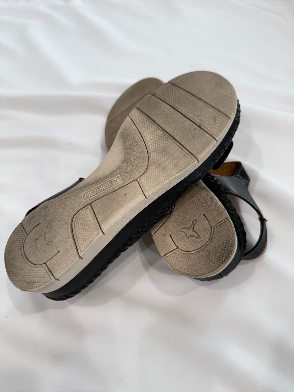 PIKOLINOS ALtea Leather Hand Stitched Adjustable Hoop & Loop Strap Sandls - Picture 5 of 9